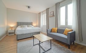 Hotel Trianon Saint Ouen